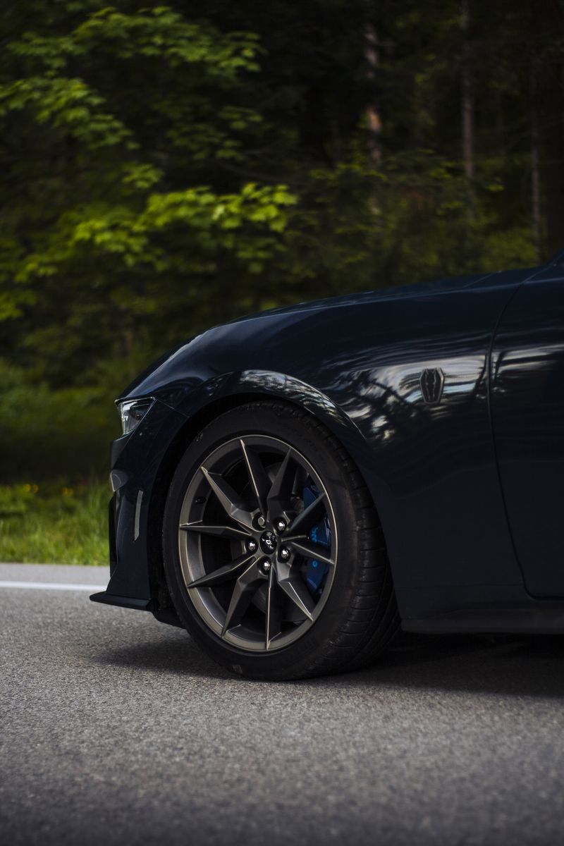 Ford Mustang Dark Horse