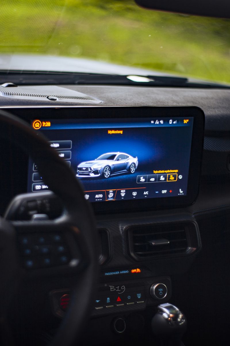 Ford Mustang Dark Horse