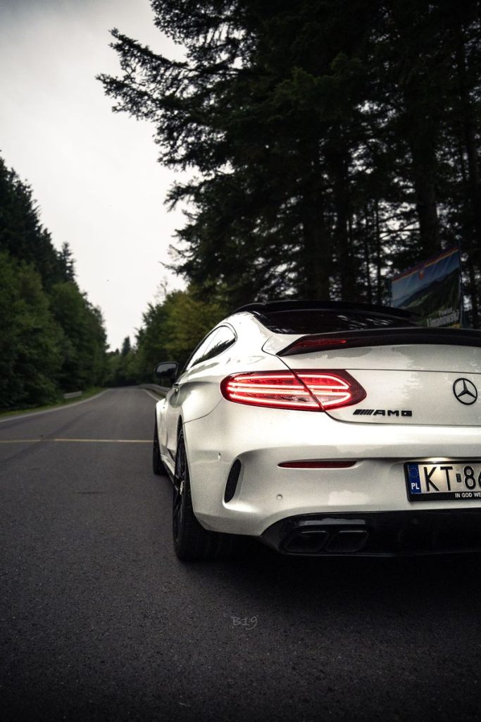 Mercedes- Benz C 63 AMG
