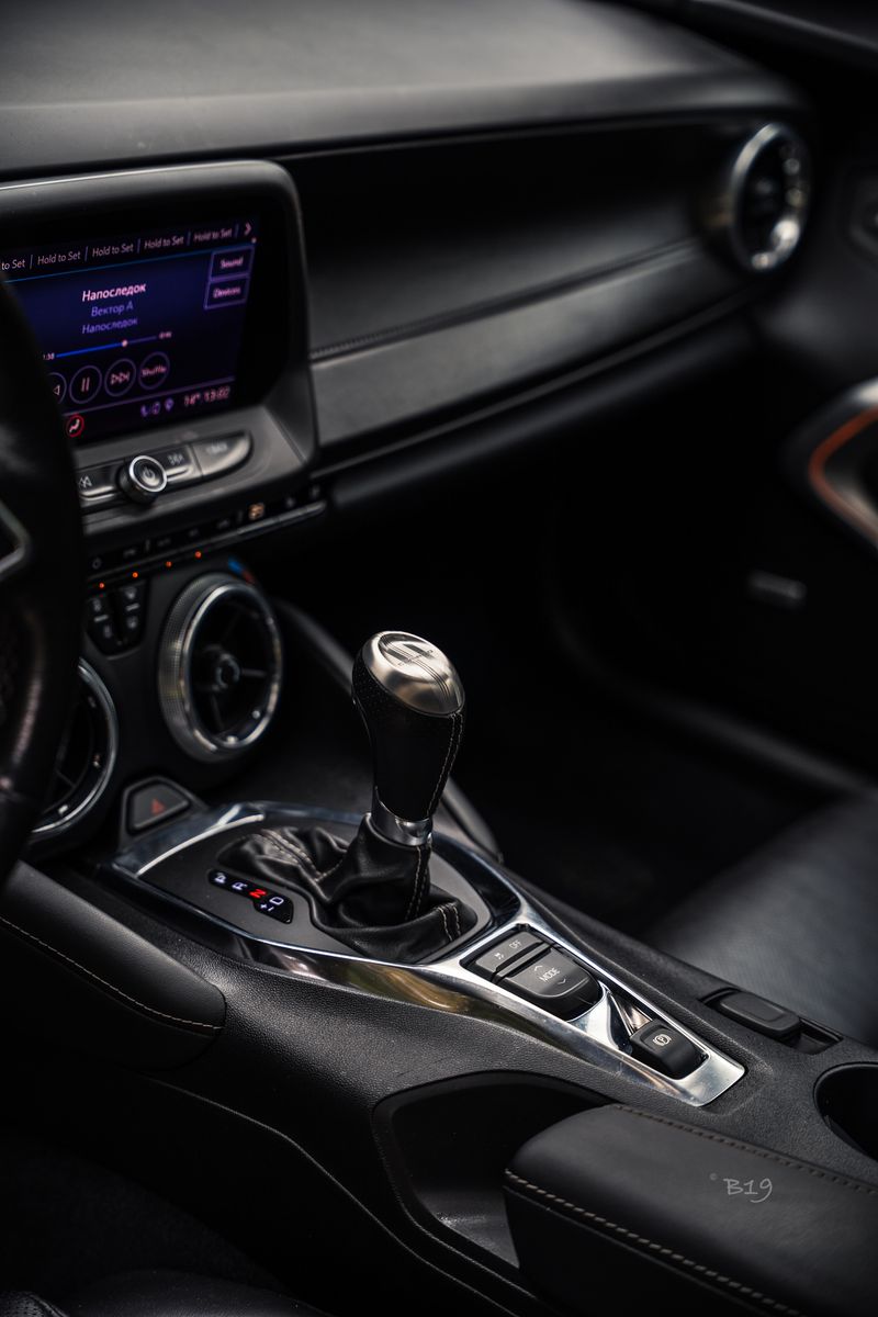 Chevrolet Camaro 2SS